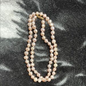 Genuine Freshwater pearl necklace w/ gold 14k gold clasp